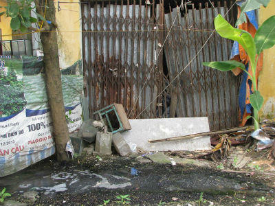 Chương Mỹ (Hà Nội): Dân bức xúc vì chợ “đắp chiếu” nhiều năm