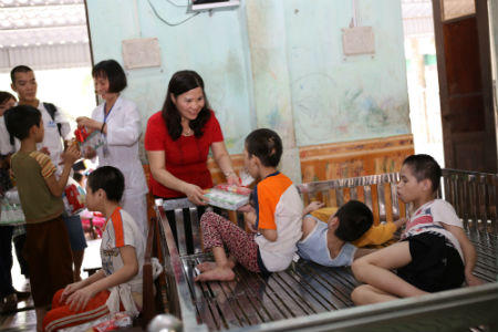 Dược phẩm Tâm Bình: Quan tâm đến thế hệ măng non đất nước