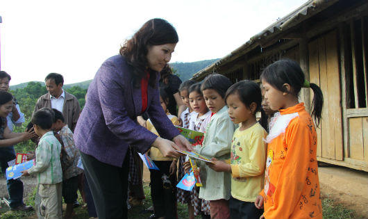 Dược phẩm Tâm Bình: Quan tâm đến thế hệ măng non đất nước