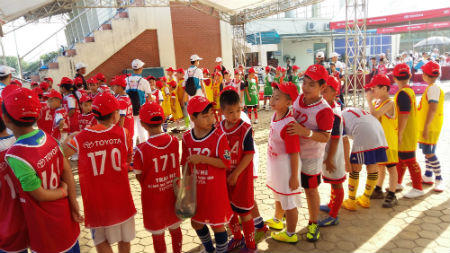 Khai mạc vòng sơ tuyển trại hè bóng đá thiếu niên Toyota 2016