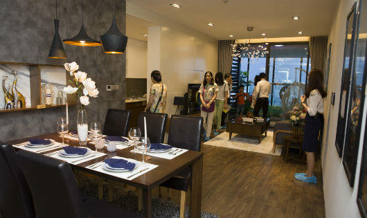 Gần 1000 khách hàng chen chân tham quan căn hộ mẫu dự án GoldSeason