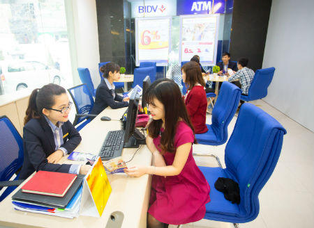 Tiên phong phá “điểm nghẽn” hành chính: NHNN khơi thông dòng chảy kinh tế