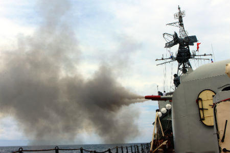 Lính săn ngầm trên tàu 09