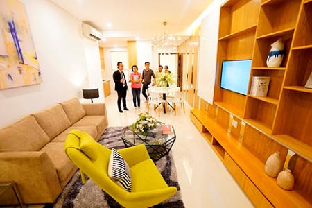 Khách chuộng “mua sỉ” ở khu Đông TP.HCM