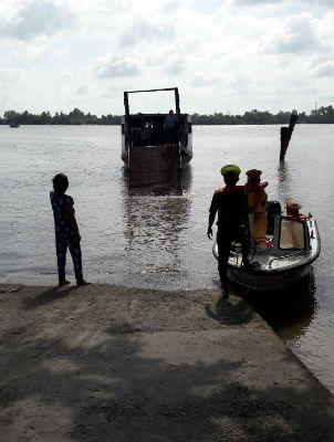 Sóc Trăng: Vì sao bến đò Trà Ếch lộn xộn, mất trật tự?