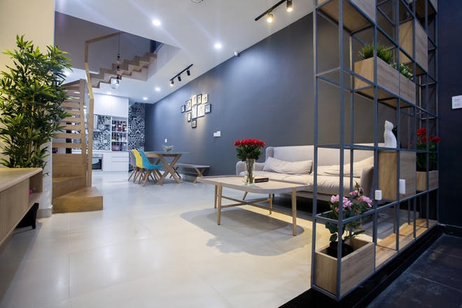 Nhà ống Sài Gòn có giếng trời đẹp như kính vạn hoa