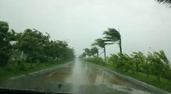 Hải Phòng - Quảng Ninh chao đảo vì bão số 3