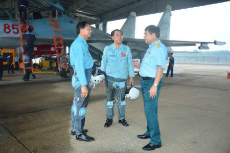 Quyết tâm làm chủ bầu trời 