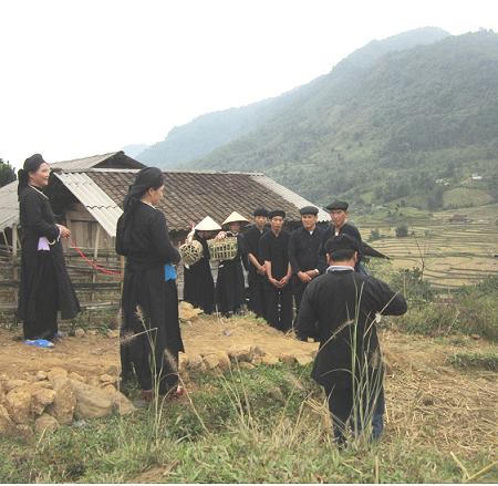 Lượn Hà Lều - sợi tơ hồng se duyên