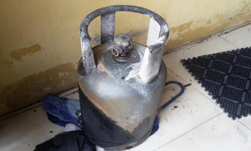 Người đàn ông cháy như ngọn đuốc khi bình gas phát hỏa
