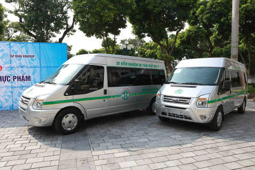 Vingroup trao tặng Thành phố Hà Nội 3 xe kiểm nghiệm thực phẩm