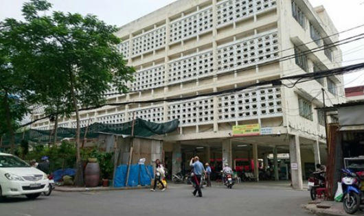 Nhiều sai phạm tại Cty Giày Sài Gòn: Dẹp bến xe trá hình để xây trường học