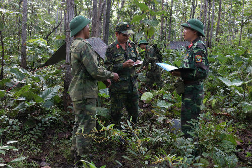 Cán - binh cùng “vượt nắng, thắng mưa”