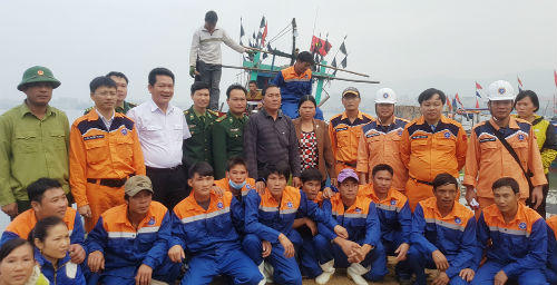 Tai nạn tàu cá Nghệ An: 'Cuộc chiến' giành ngư trường?