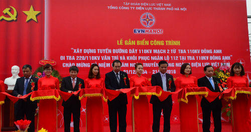 EVNHANOI đóng điện công trình mừng ngày truyền thống ngành Điện