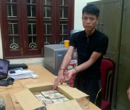 Cảnh giác với 'anh công an' yêu cầu chuyển tiền qua tài khoản