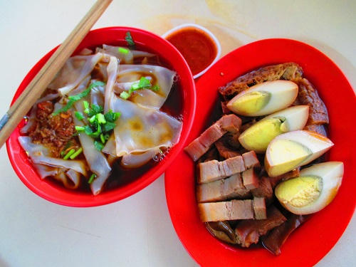 Bánh xèo Việt Nam lọt top món ăn đường phố đáng thử nhất Thế Giới