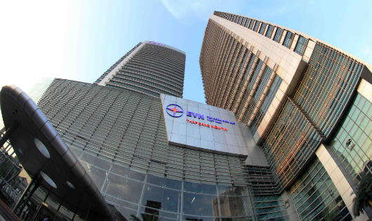 Chủ tịch EVN: “Giờ không phải lúc tự hào tôi có 10 vạn người”