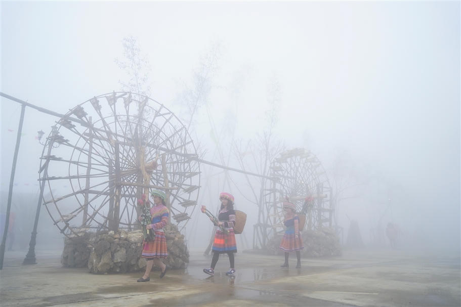 Fansipan Legend tổ chức Lễ hội khèn, hoa lần thứ nhất