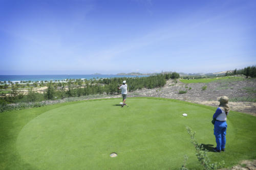 FLC Golf Championship 2017 ấn tượng với sân đấu đặc biệt