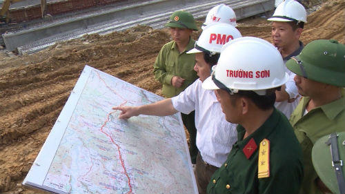 Cao tốc La Sơn - Túy Loan: Cam go 800m mặt bằng