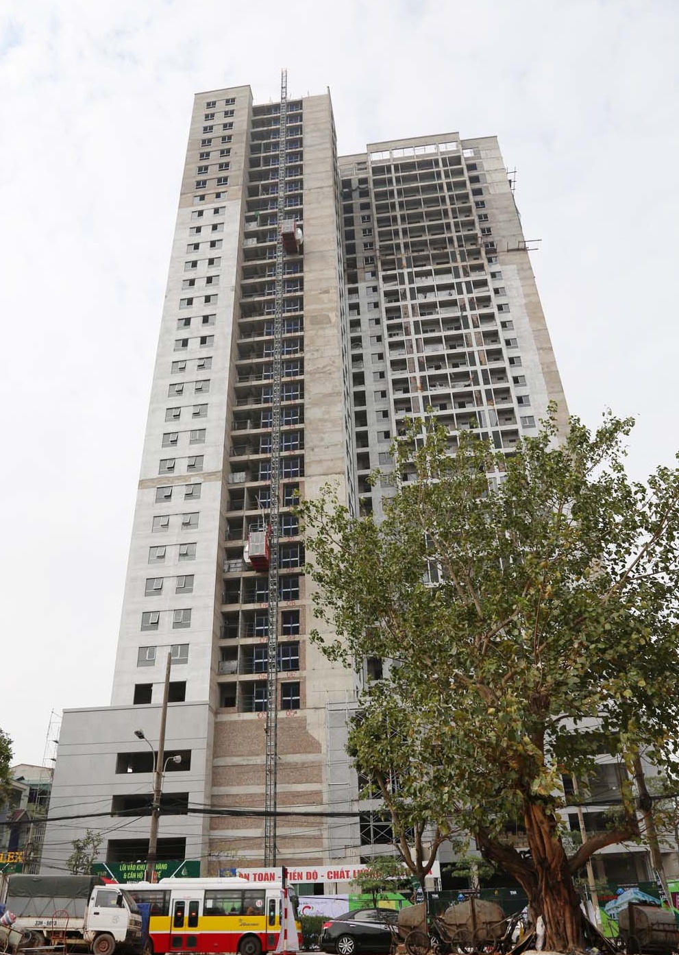 Nhộn nhịp nhận sổ đỏ tại dự án “hot” nhất quận Hà Đông