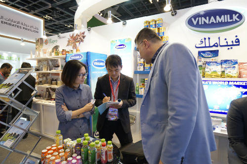 Vinamilk 21 năm liền đạt giải thưởng Hàng Việt Nam chất lượng cao