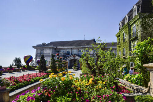 Vũ điệu hoa ở Sun World Ba Na Hills