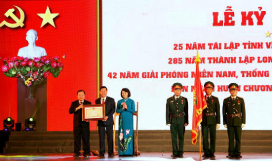 Vĩnh Long: Đón nhận Huân chương Độc lập hạng Nhất