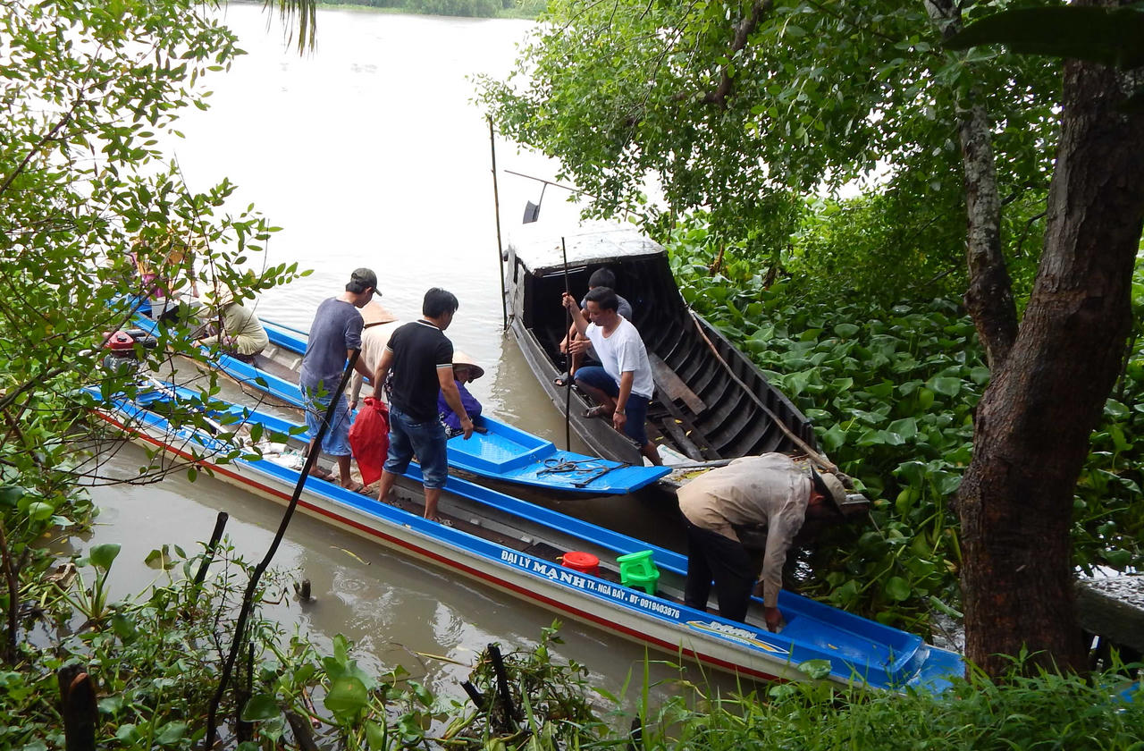 Vĩnh Long: Hơn 200 hộ dân nguy cơ “trắng tay”... vì khai thác cát