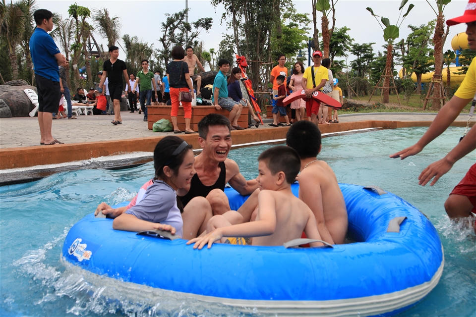 Những trải nghiệm mát lạnh đã đời ở công viên nước lớn nhất Đông Nam Á
