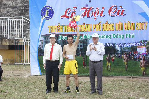 Dự án BT SVĐ Đồng Hới: Nhớ “bài học” sân 1,2 vạn ghế, nhiều năm không bóng người