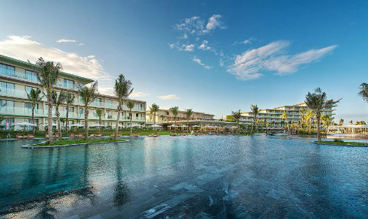 Voucher nghỉ dưỡng 5 sao "giá hời" được đổ xô săn lùng trong mùa hè 2017