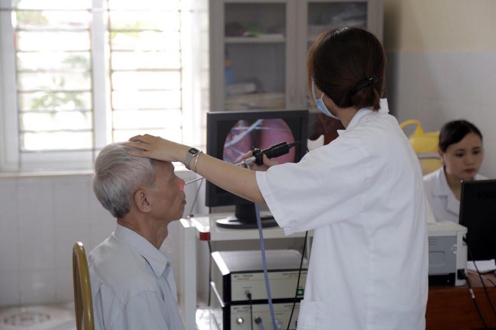 FLC phối hợp cùng Bệnh viện Hà Thành thăm khám và tặng quà người có công với cách mạng tại Vĩnh Tường