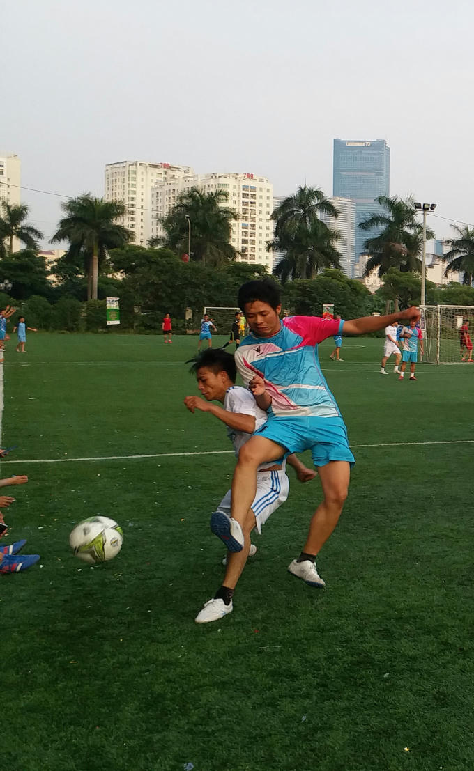 Vượt qua Báo Lao động, Pháp luật Việt Nam giành vé vào bán kết giải Press cup 2017