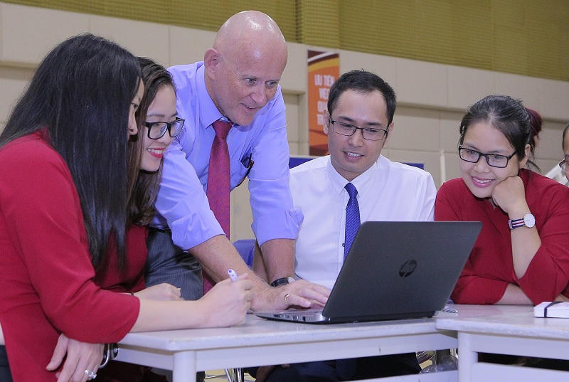 Vinschool nhận chuyển giao chương trình Kỹ năng thế kỷ 21