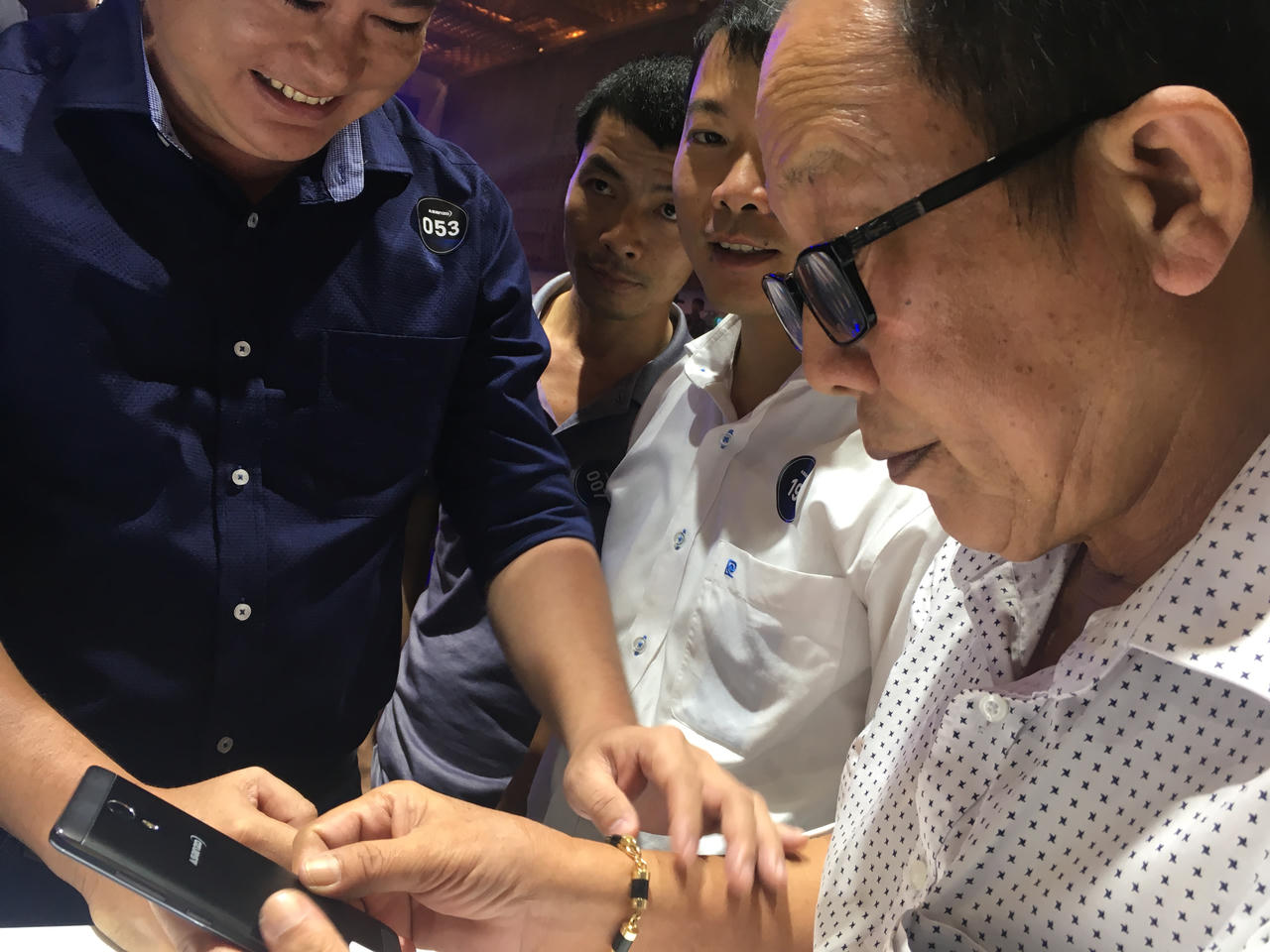 Thị trường điện thoại Việt Nam xuất hiện thêm gương mặt mới