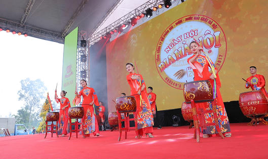 Bia Hà Nội tri ân người dân Quảng Trị