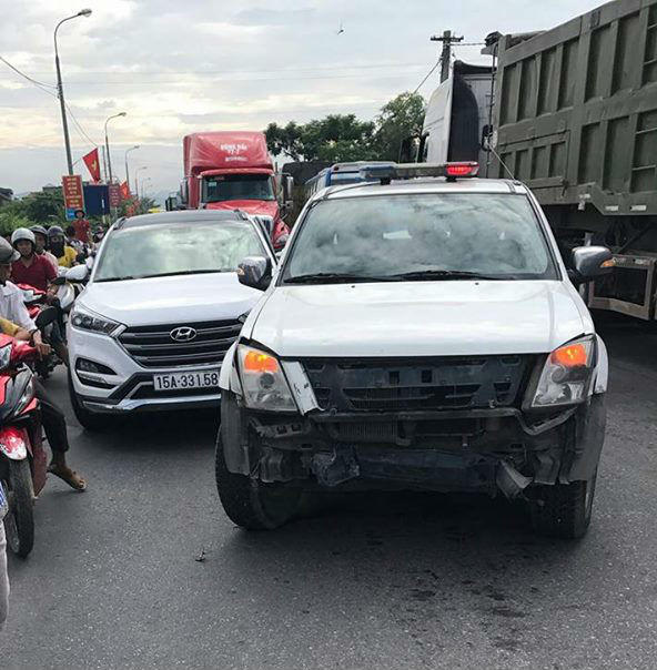 Bắt khẩn cấp tài xế "xe điên" chống đối, tấn công cảnh sát giao thông