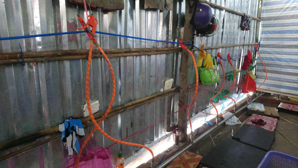 Bạc Liêu: Bắt quả tang cơ sở bơm tạp chất vào tôm nguyên liệu