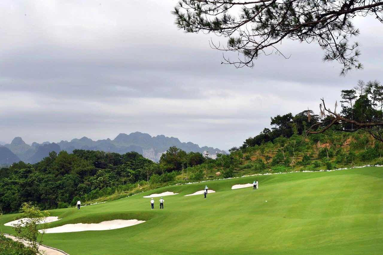 FLC Halong Golf Club thu hút golfer với giải đấu KLF Golf Tournament 2017