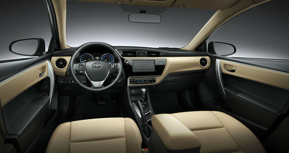 Toyota Việt Nam ra mắt Corolla Altis mới 2017 với giá từ 702 triệu đồng