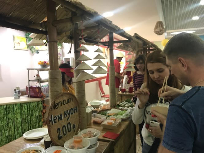 Rực rỡ Festival thức ăn đường phố Việt tại Nga