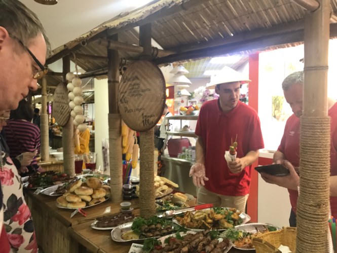 Rực rỡ Festival thức ăn đường phố Việt tại Nga