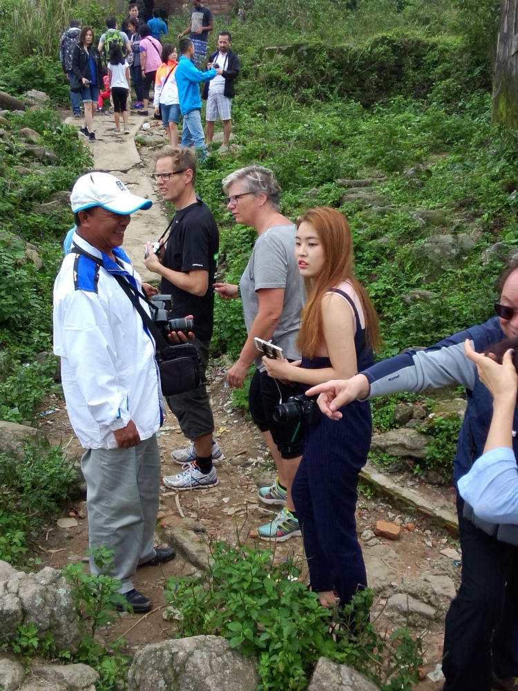 Bức xúc vì HDV Trung Quốc ngang nhiên hành nghề ở Đà Nẵng