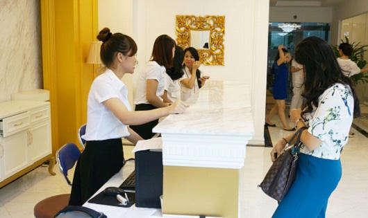 Nhiều khách hàng viện đủ lý do để được trả lại mỹ phẩm DeAura