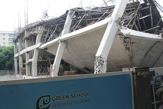 Sốc giữa thủ đô: Công trình trường mầm non vừa xây đã đổ sập