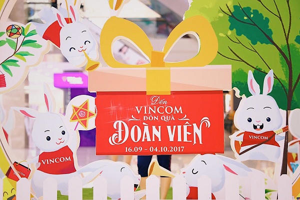 Đến Vincom – Đón "siêu trăng" kỷ lục