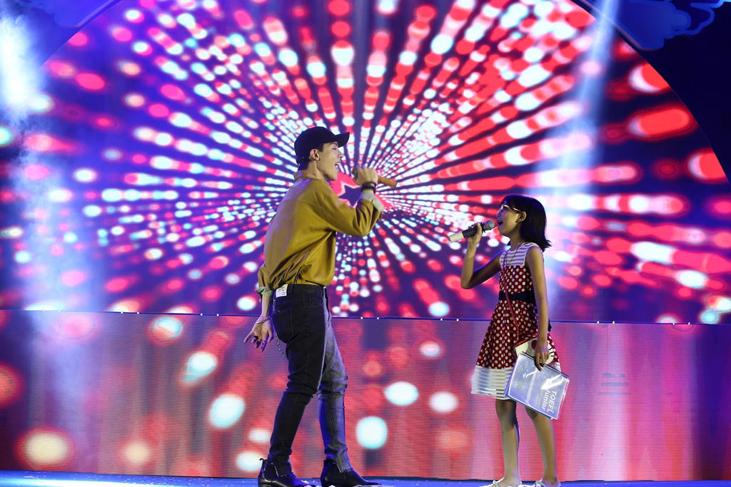 Nhiều ông lớn’ bất động sản ‘đổ tiền tỷ’ tổ chức trung thu cho cư dân