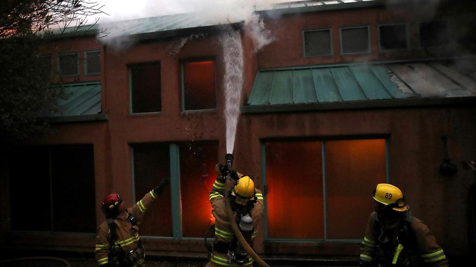 California (Mỹ): Những chiến binh chống giặc lửa trong trận cháy rừng lịch sử